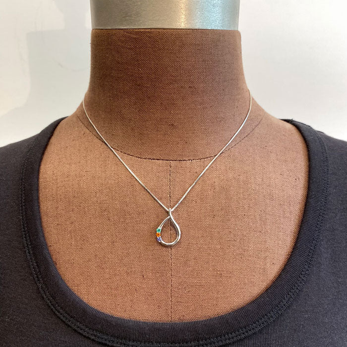 three gemstone mother&#39;s pendant