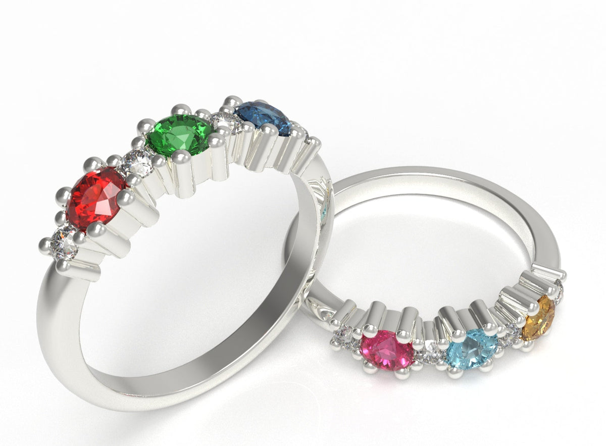 Three Stone Mother&#39;s Ring with Larger Diamonds