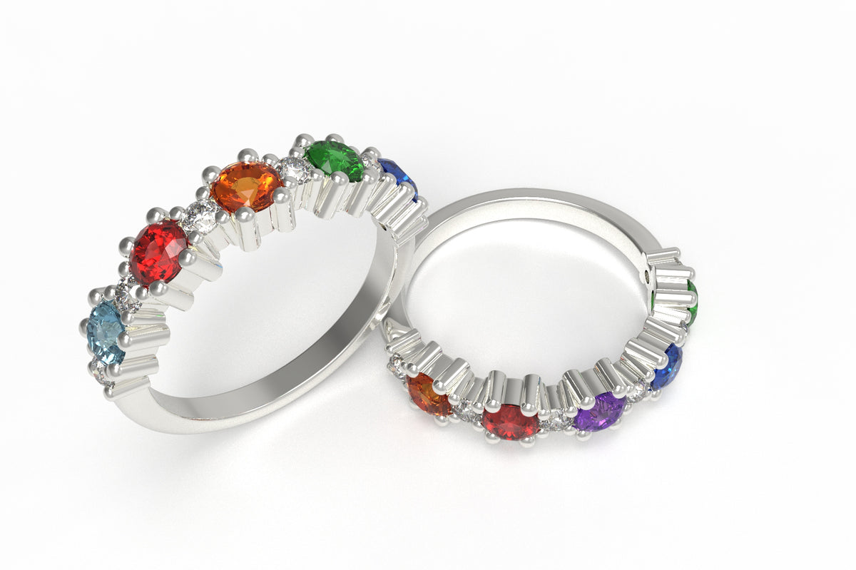 Five Stone Mother&#39;s Ring with Larger Diamonds