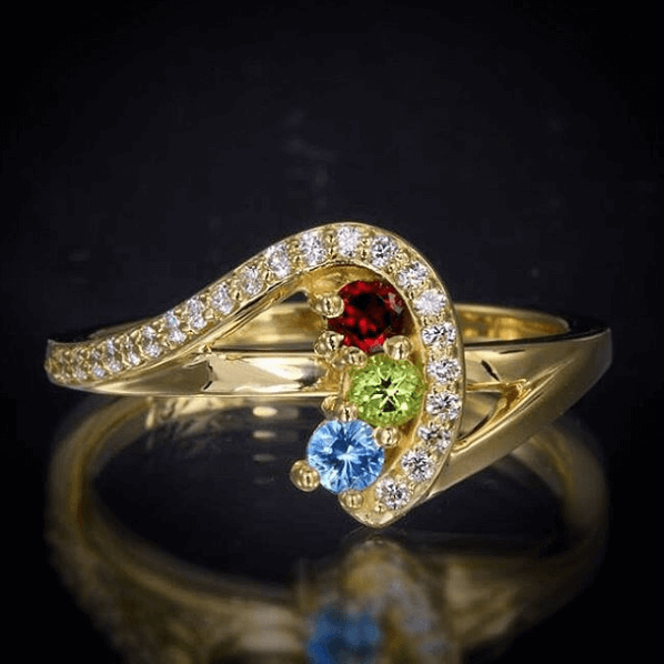Unique family rings outlet