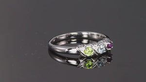 Uniquely detailed 3 stone mothers ring