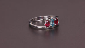 Three Stone Oval Mothers Ring