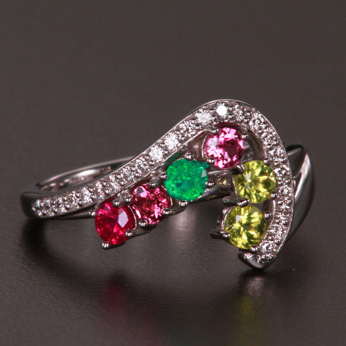 6 Stone Mothers Rings in Gold & Platinum