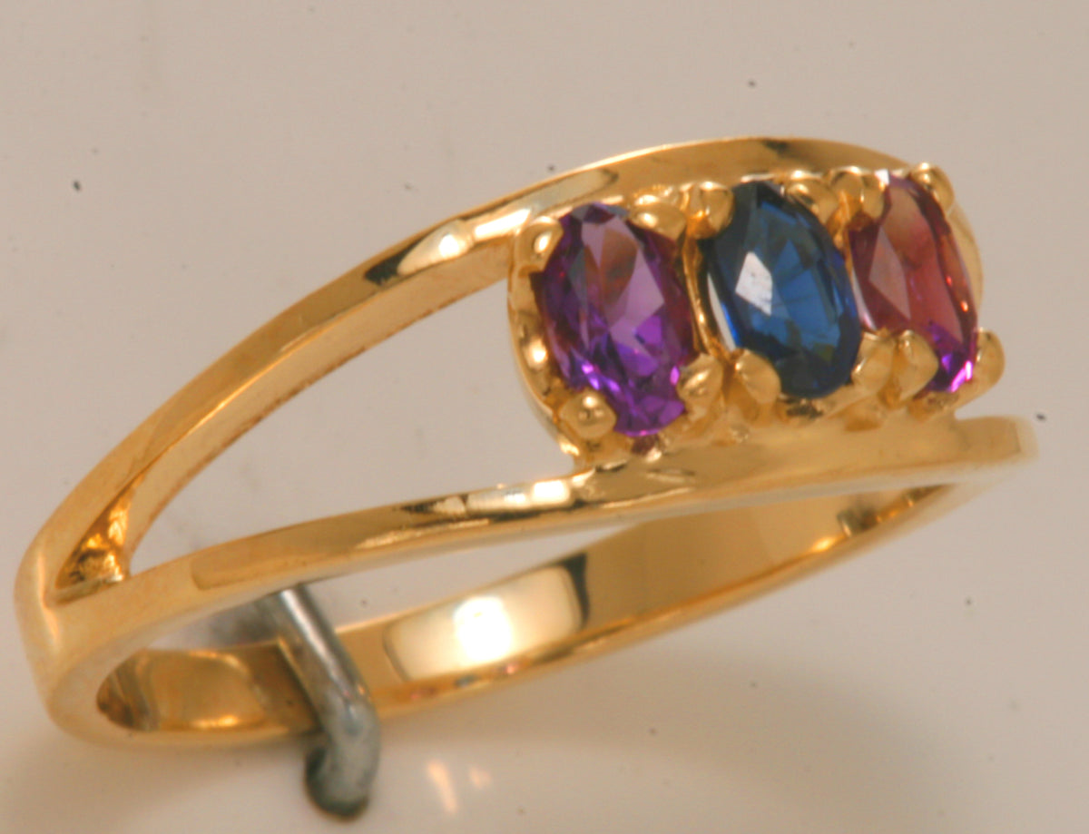 Three Stone Oval Mothers Ring* - MothersFamilyRings.com